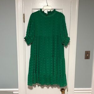 Green short sleeve dress